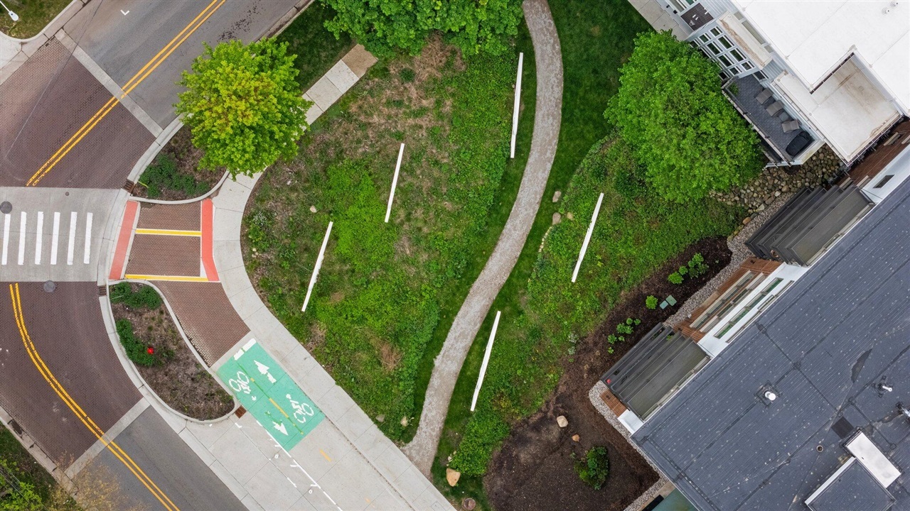 Property Photo: 410 N First St 207 MI 48103
