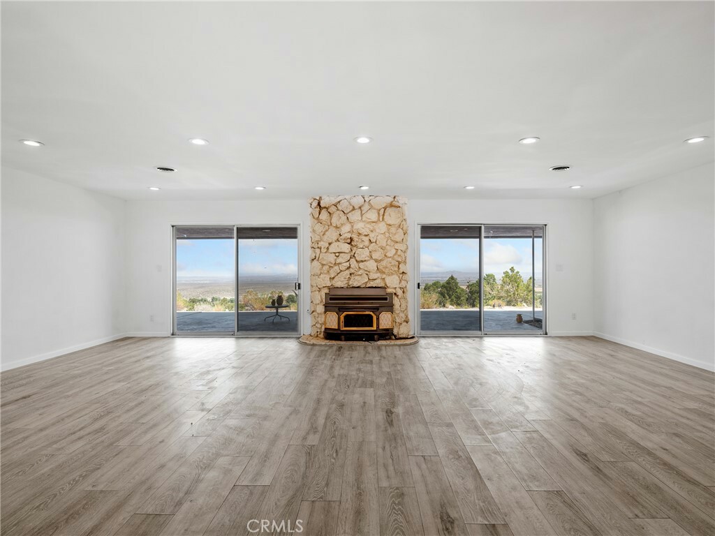 Property Photo: 31611 157th Street E CA 93544