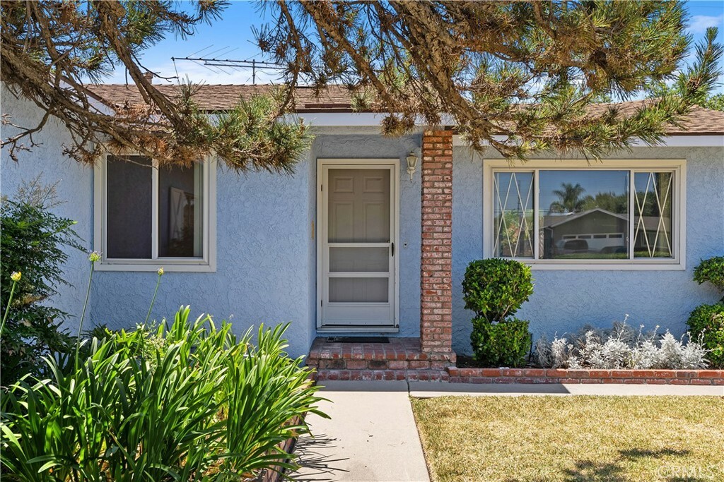 Property Photo: 11747 Hollyview Drive CA 90638