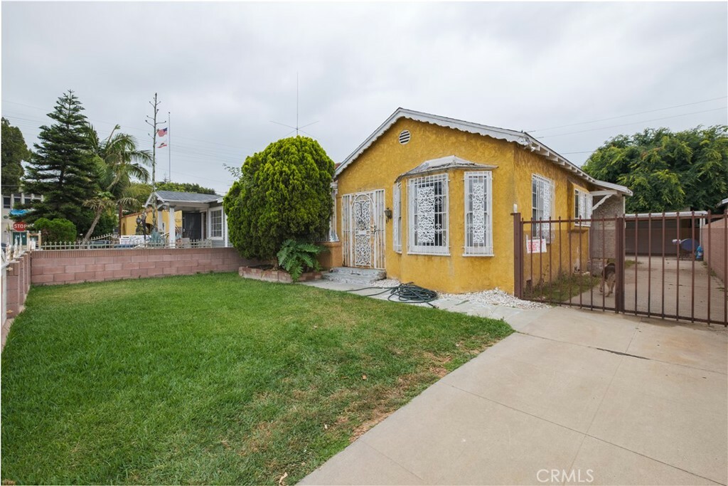 Property Photo: 1248 E. 65th St. CA 90001
