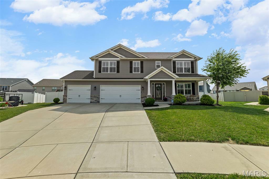 Property Photo: 300 Maldon Way IL 62221