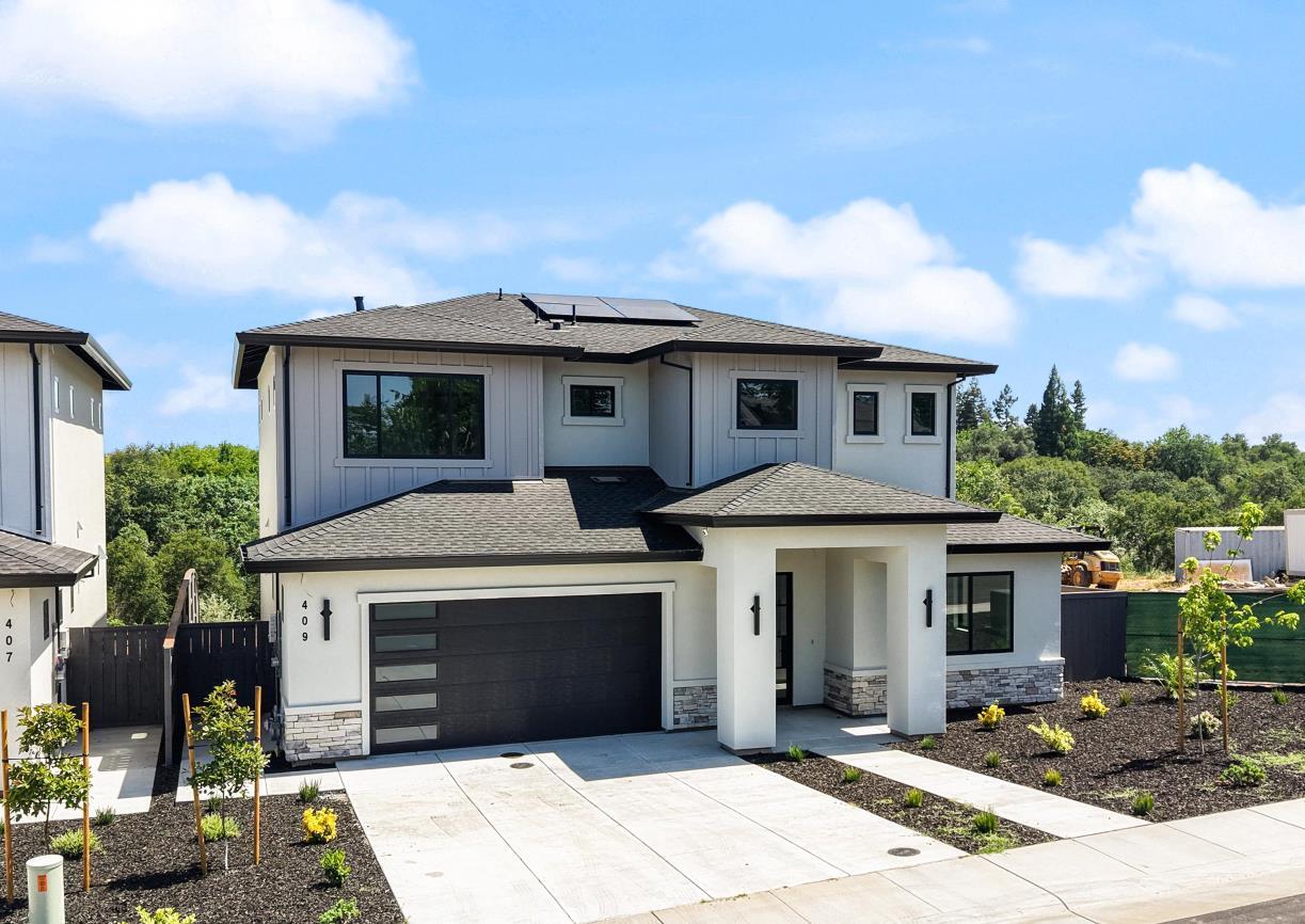 Property Photo:  409 East Street  CA 95678 