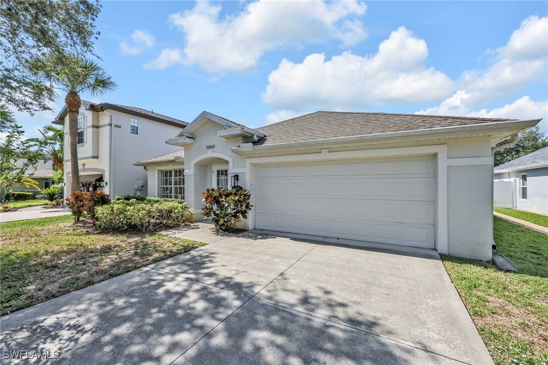 Property Photo: 15015 Savannah Drive FL 34119