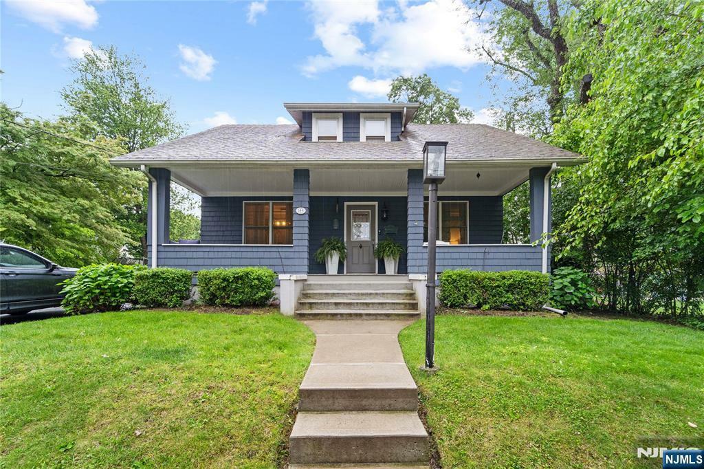 149 Randolph Avenue  Dumont NJ 07628 photo