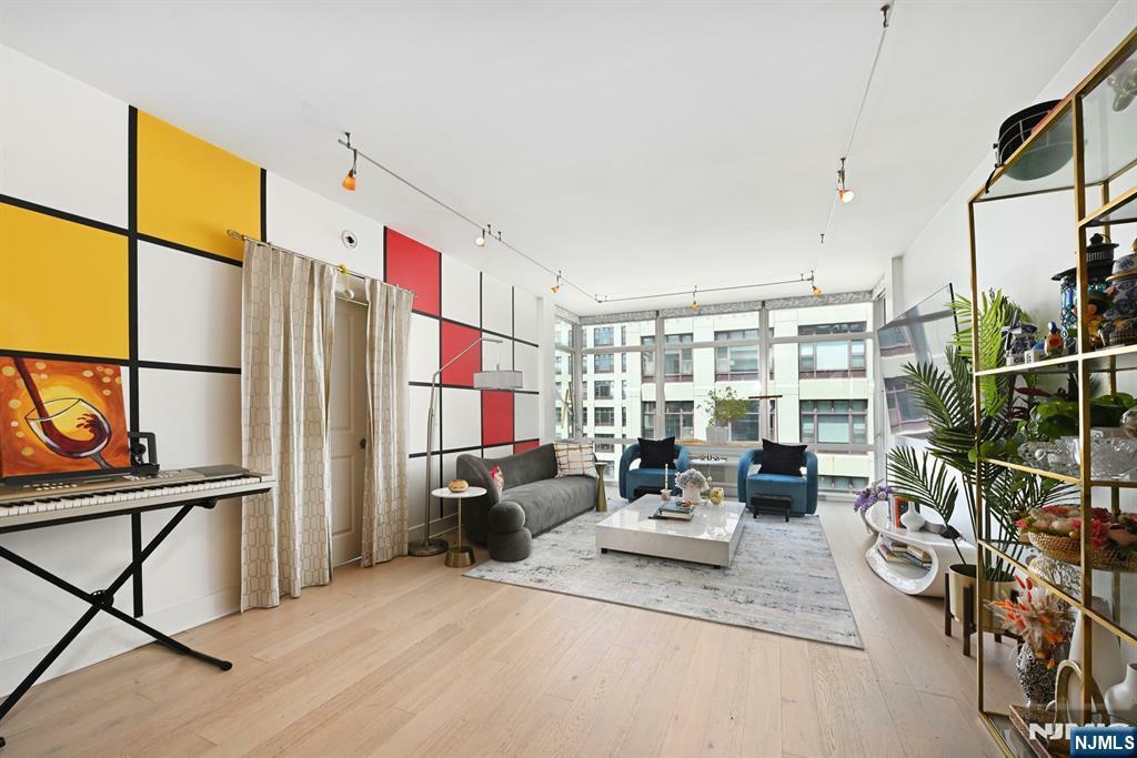 Property Photo:  1400 Hudson Street 1006  NJ 07030 