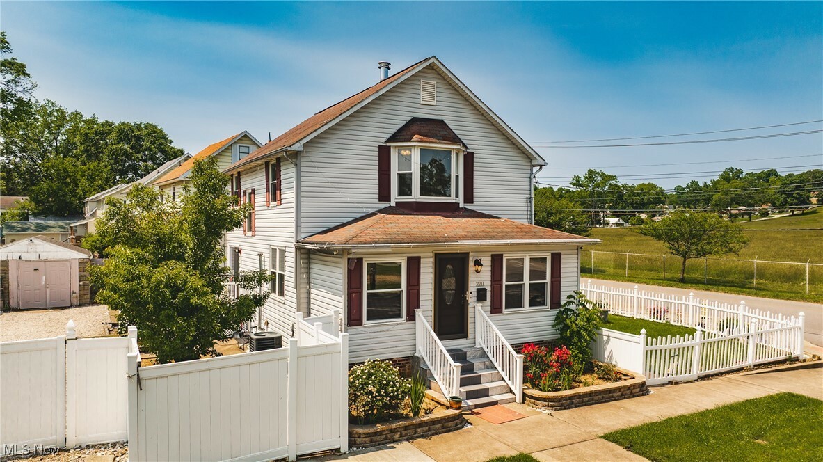 2211 Park Avenue  Parkersburg WV 26101 photo