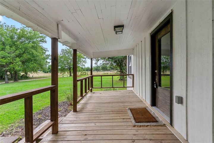 Property Photo:  1604 Cr 2225  TX 75436 