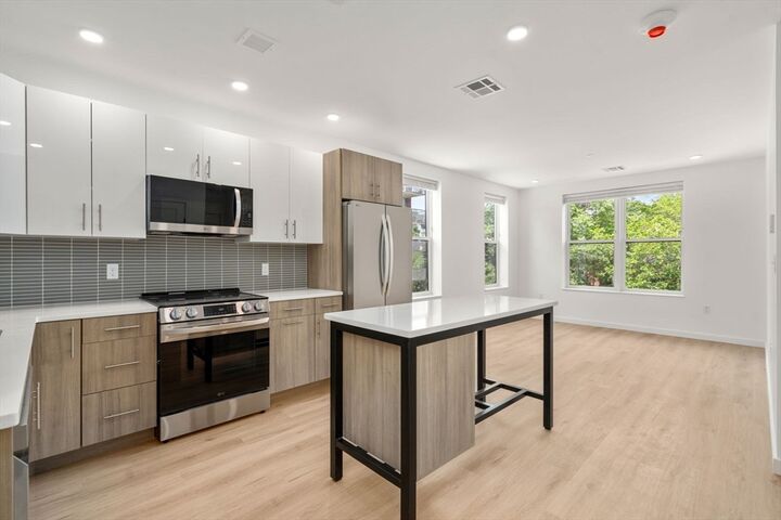 Property Photo:  40 Centre St 304  MA 02446 