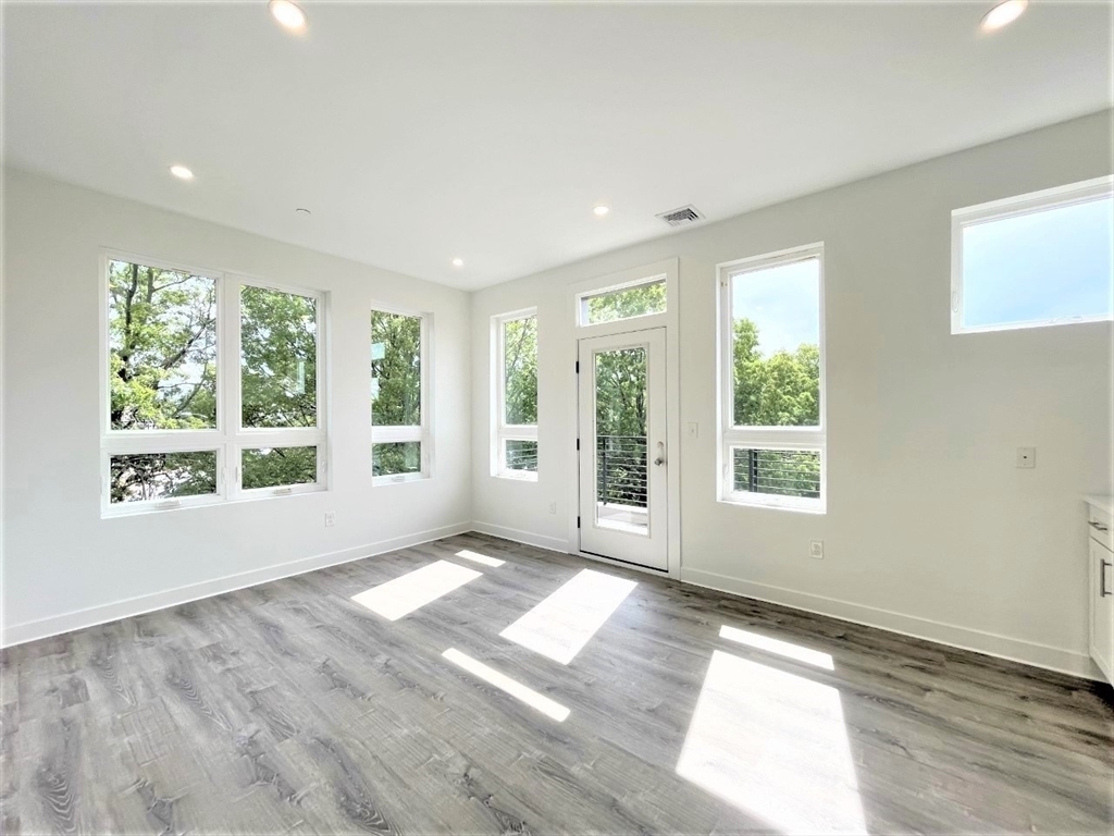 Property Photo: 302 Broadway 403 MA 02149