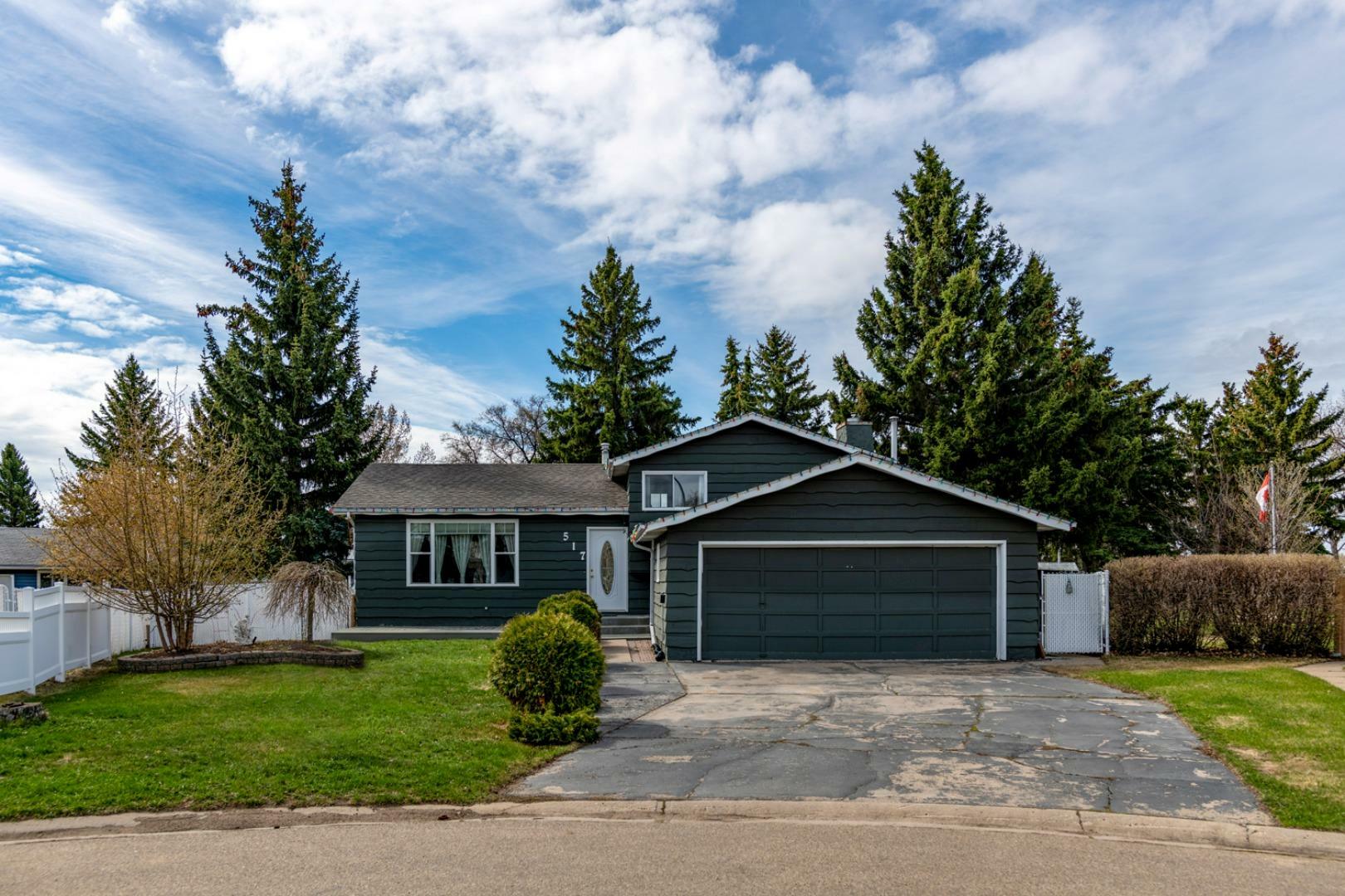 517 2 Street Crescent  Wainwright AB T9W 1A8 photo