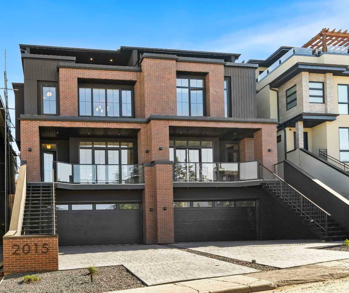 Property Photo: 2015 28 Avenue SW AB T2T 1K4