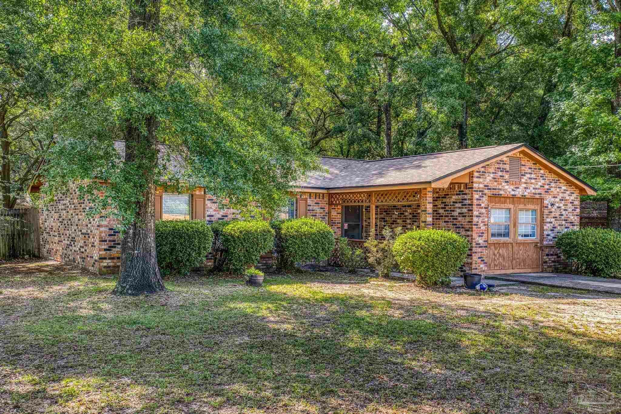4256 Seminole Trl  Milton FL 32583 photo