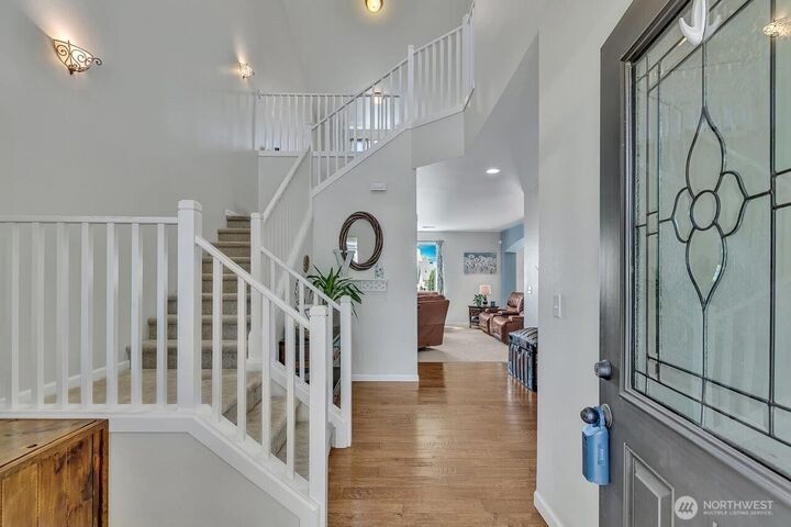 Property Photo:  6715  Quincy Avenue SE  WA 98092 