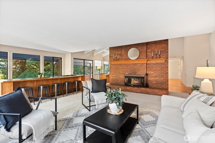 Property Photo: 21907 3rd Avenue SE WA 98021