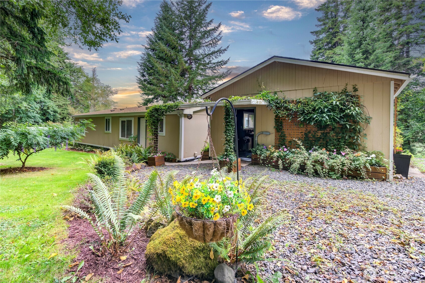 140  Leland Road  Longview WA 98632 photo