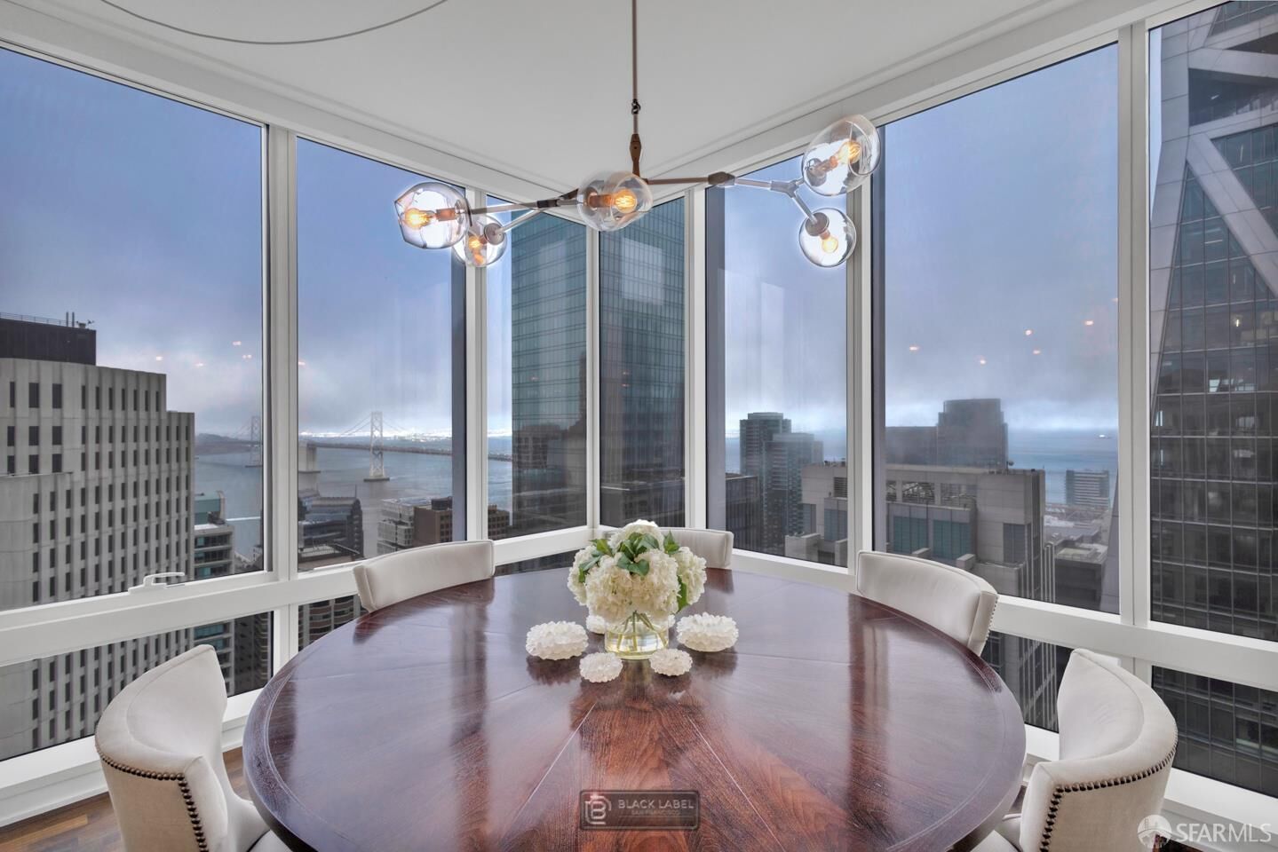 Property Photo: 301 Mission Street 40D CA 94105
