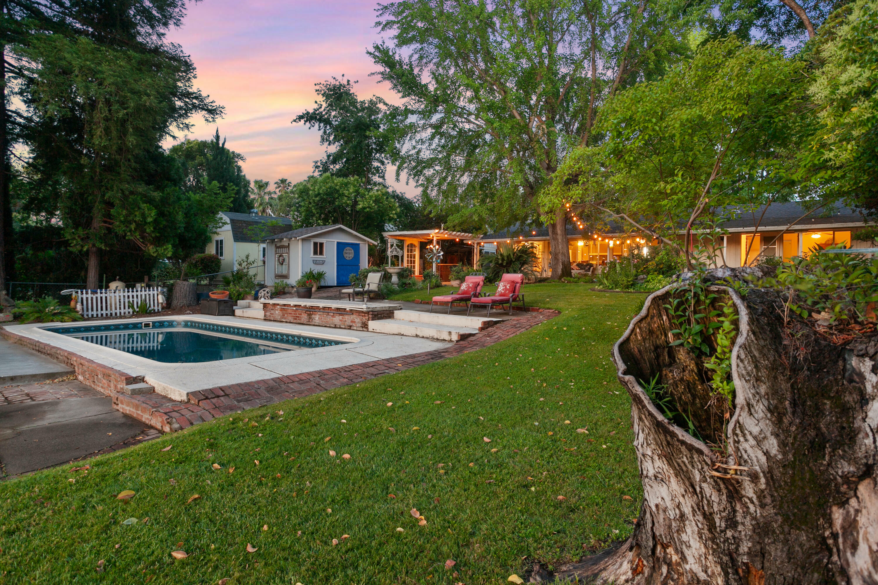 Property Photo: 410 Brearcliffe Drive CA 96080