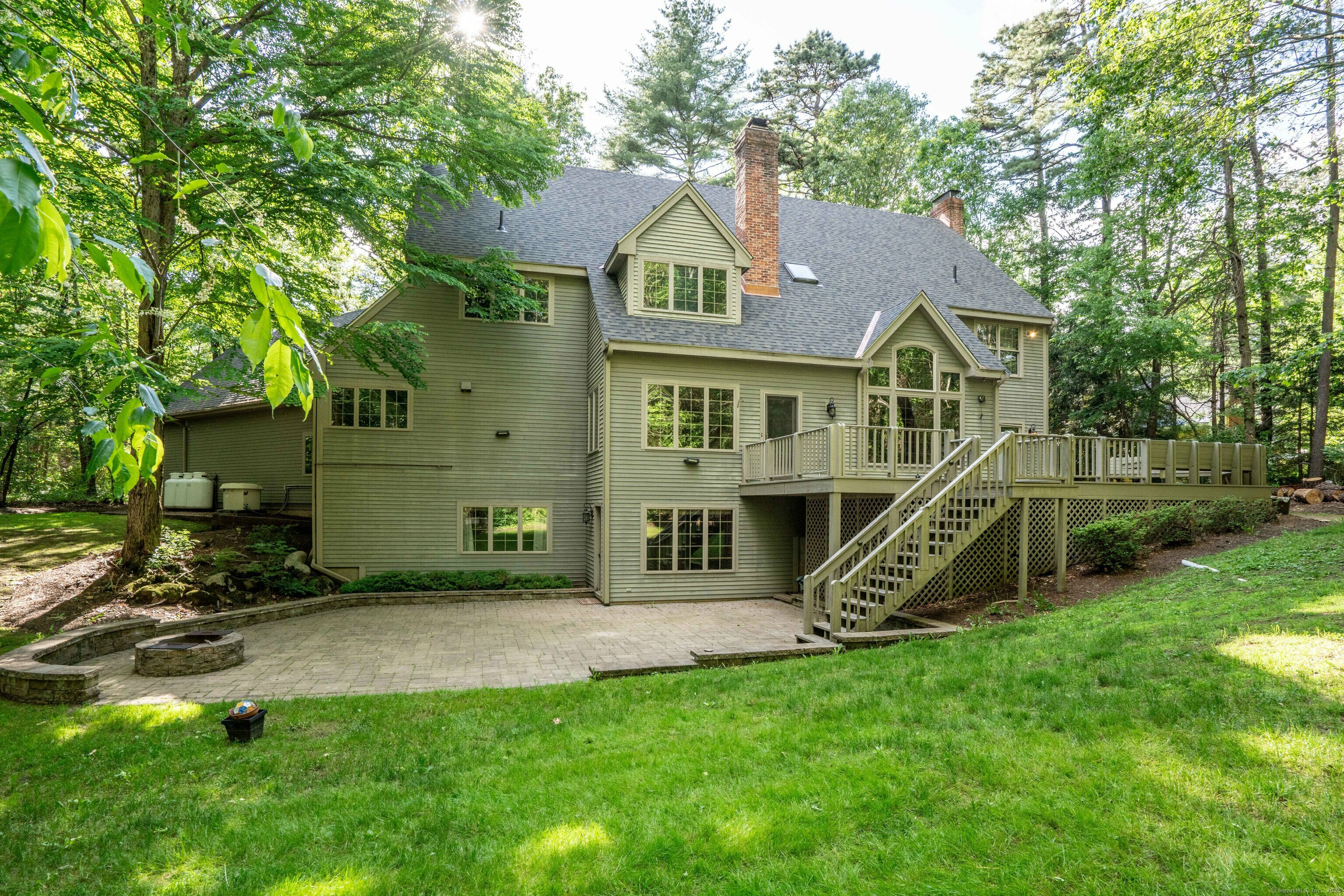 Property Photo:  3 Eton Place  CT 06032 