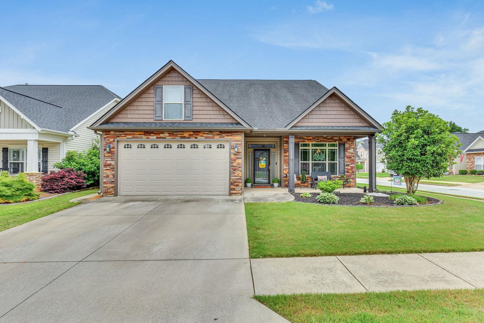 Property Photo: 204 Medoc Lane SC 29369