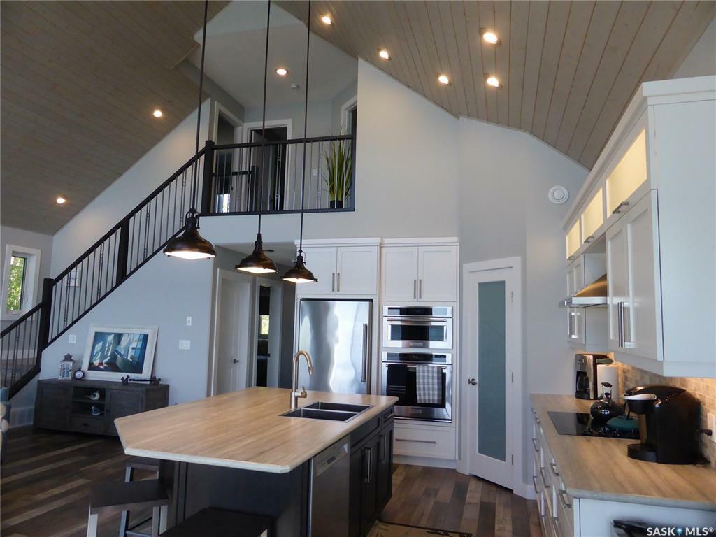 Property Photo: 620 Kenderdine Boulevard SK S0M 1J0