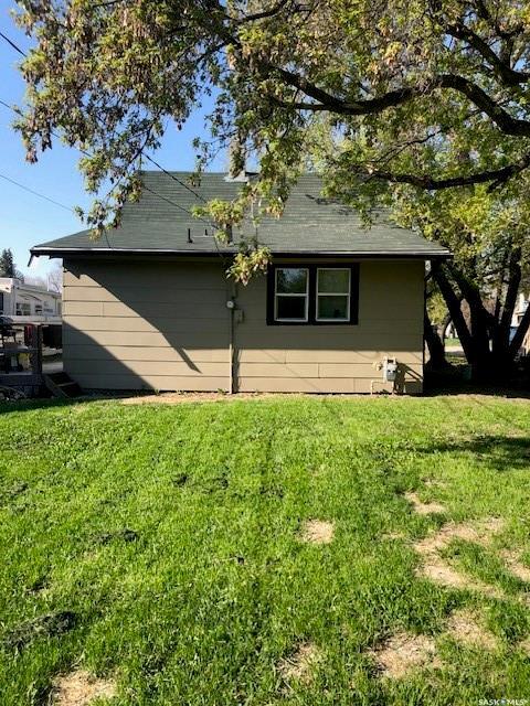 Property Photo: 110 4th Avenue E SK S0K 4T0