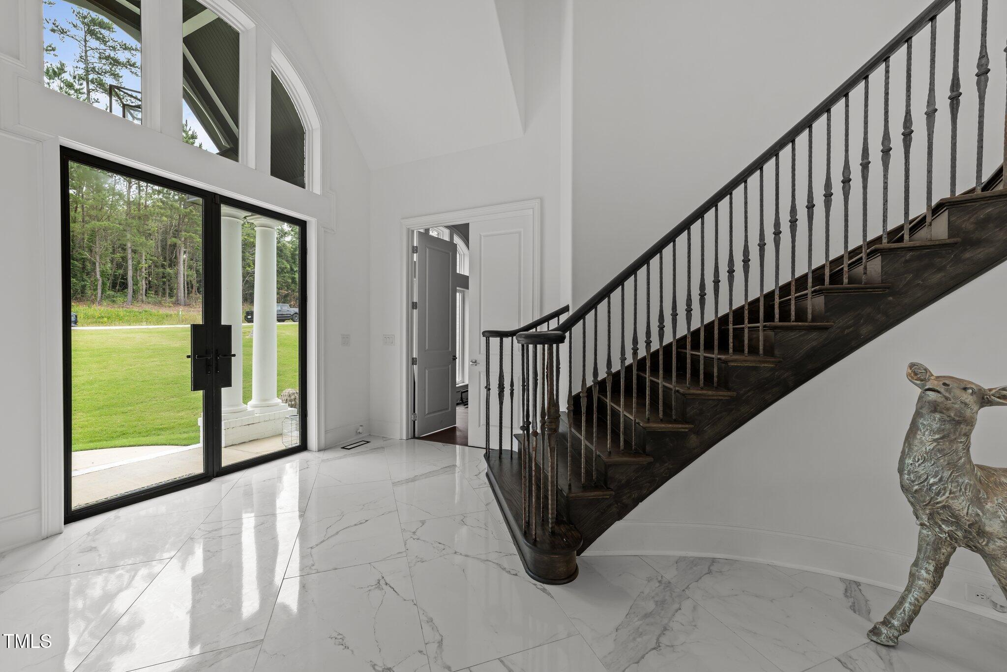 Property Photo: 2220 Inwood Landing Court NC 27603