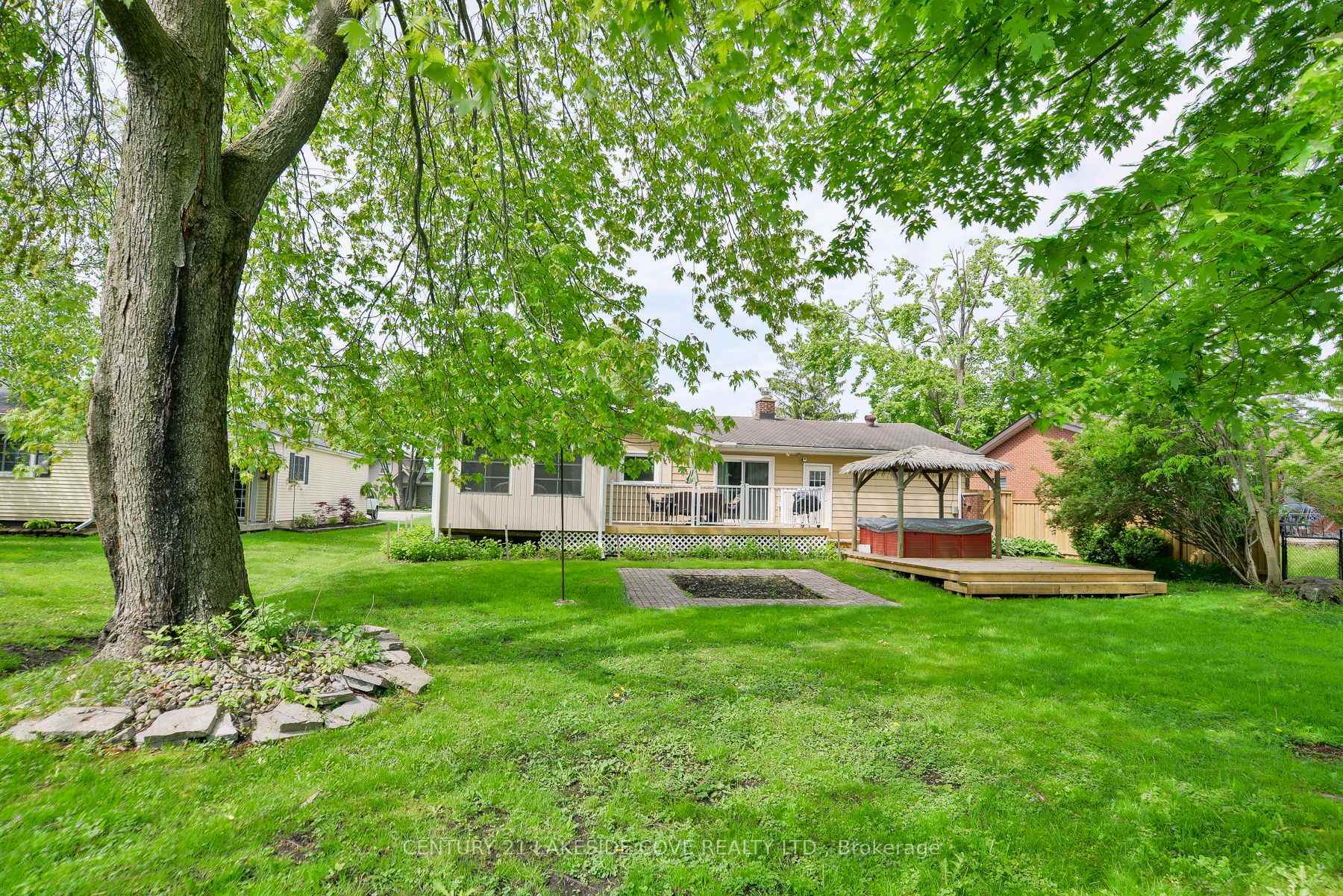 Photo de la propriété: 9 Pinetree Court ON L0K 1B0