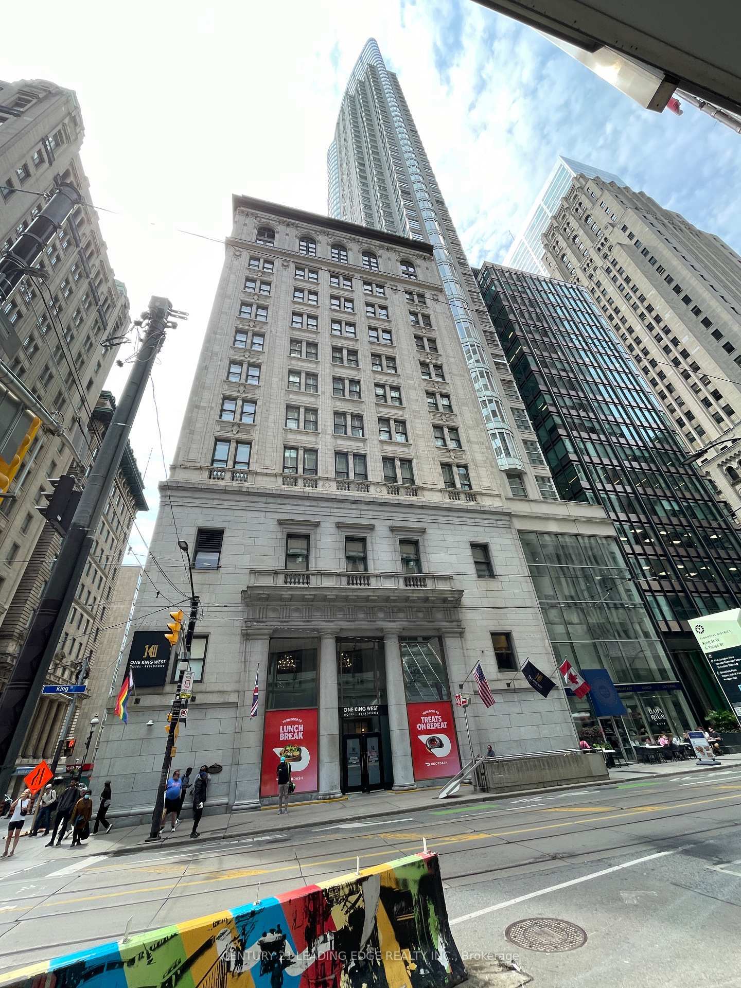 Property Photo:  1 King Street W 4102  ON M5X 1C8 