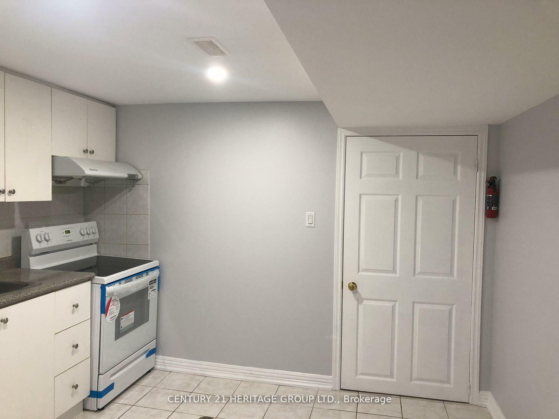 16 Cartmel Drive Apt 1  Markham ON L3S 1T8 photo
