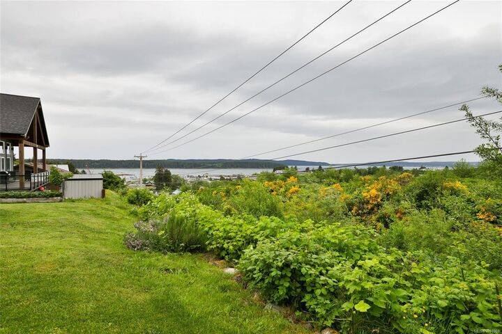 570 Venture Pl  Port McNeill BC V0N 2R0 photo