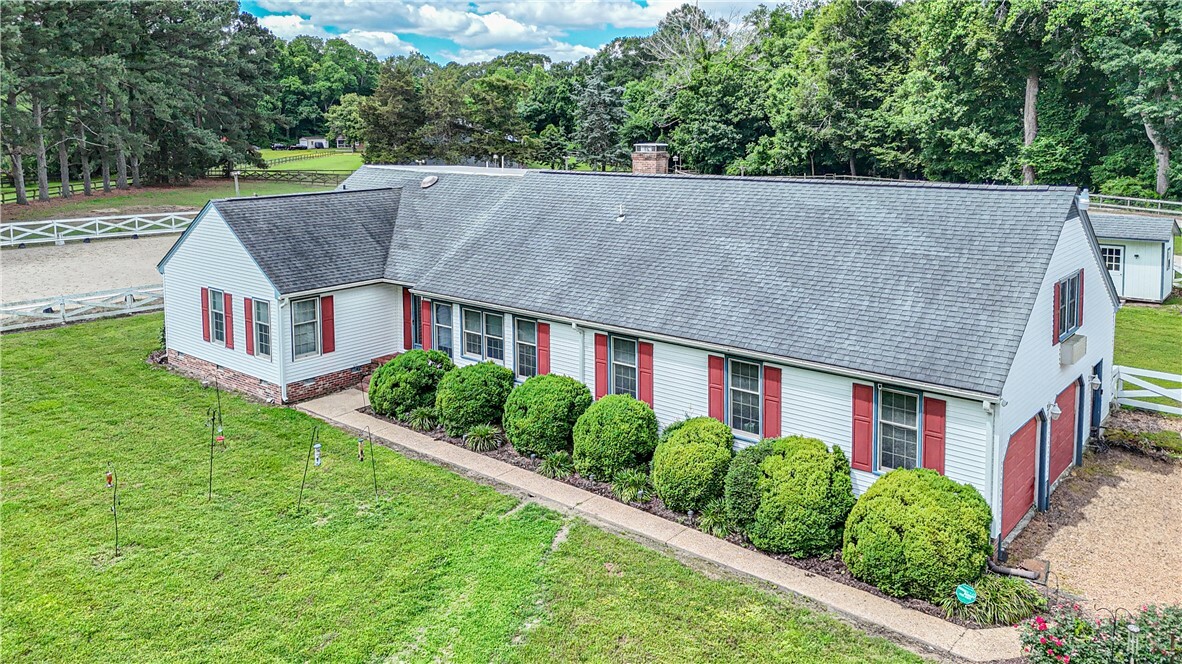 Property Photo: 1468 Peppercorn Lane VA 23432