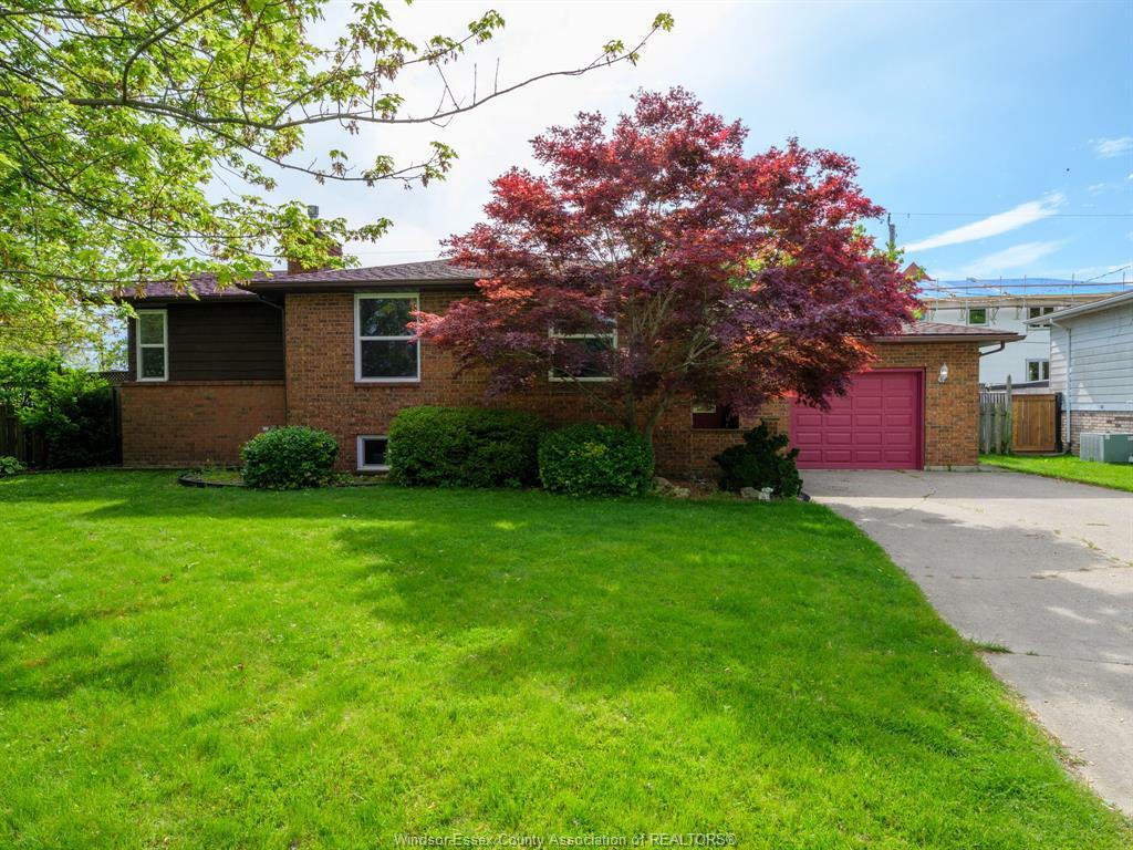Photo de la propriété: 25 Marlene Crescent ON N8H 4J8