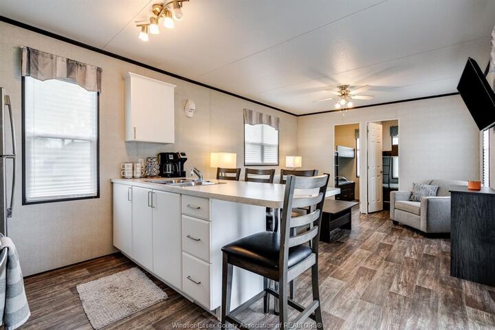 Property Photo:  981 County Rd 2 522  ON N8N 4P4 