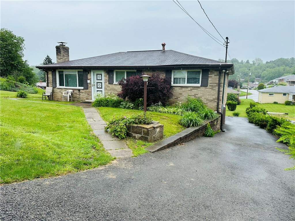 Property Photo: 1026 Jefferson Ave PA 15644