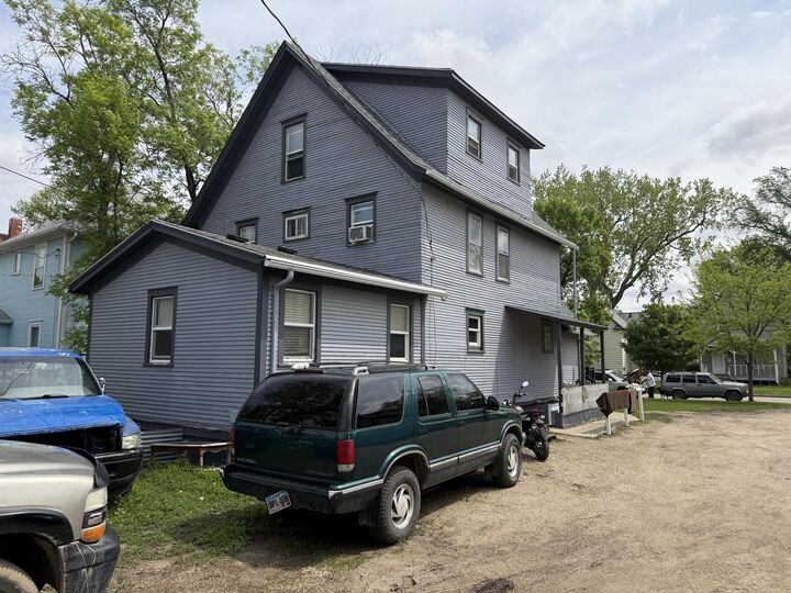 Property Photo:  415 N Lincoln St  SD 57401 