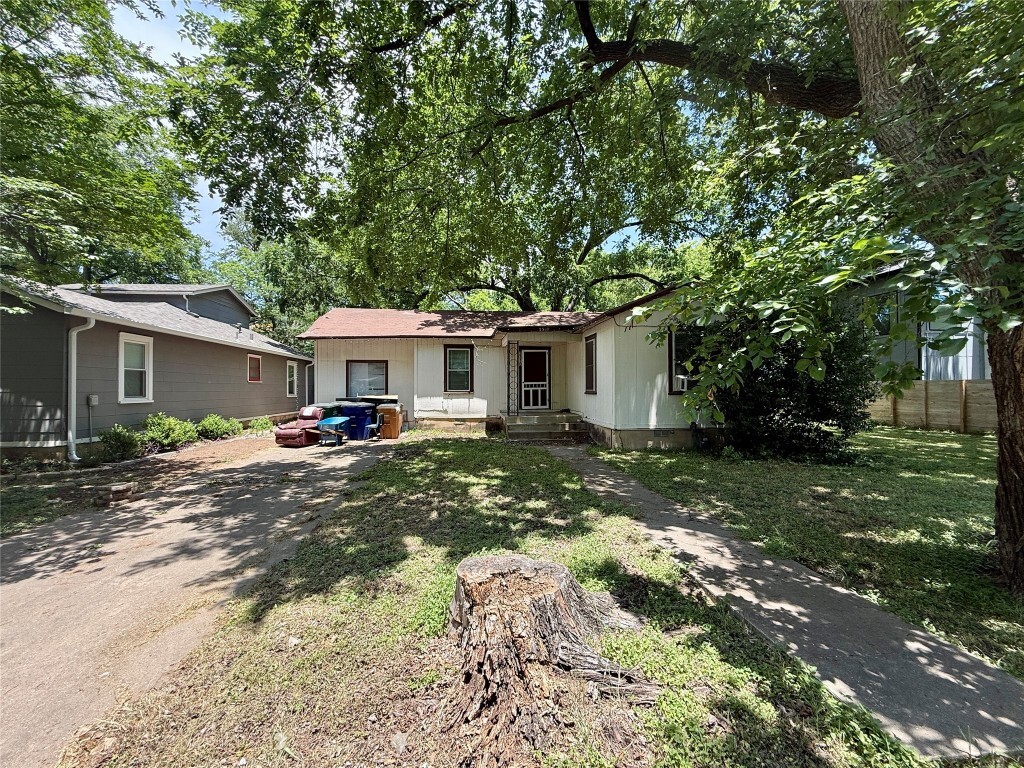Property Photo: 3310 Goodwin Avenue TX 78702