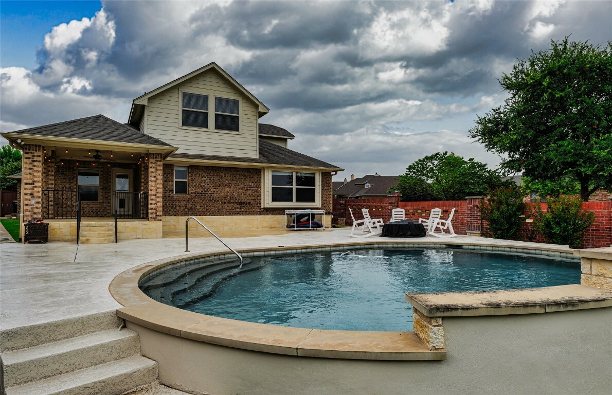 Property Photo: 1501 Daylily Loop TX 78626