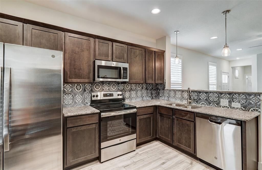 Property Photo: 1801 Roseburg Drive 29 TX 78754