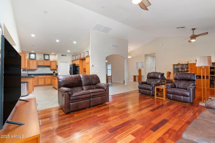 Property Photo: 24508 S Lakeway Circle SW AZ 85248