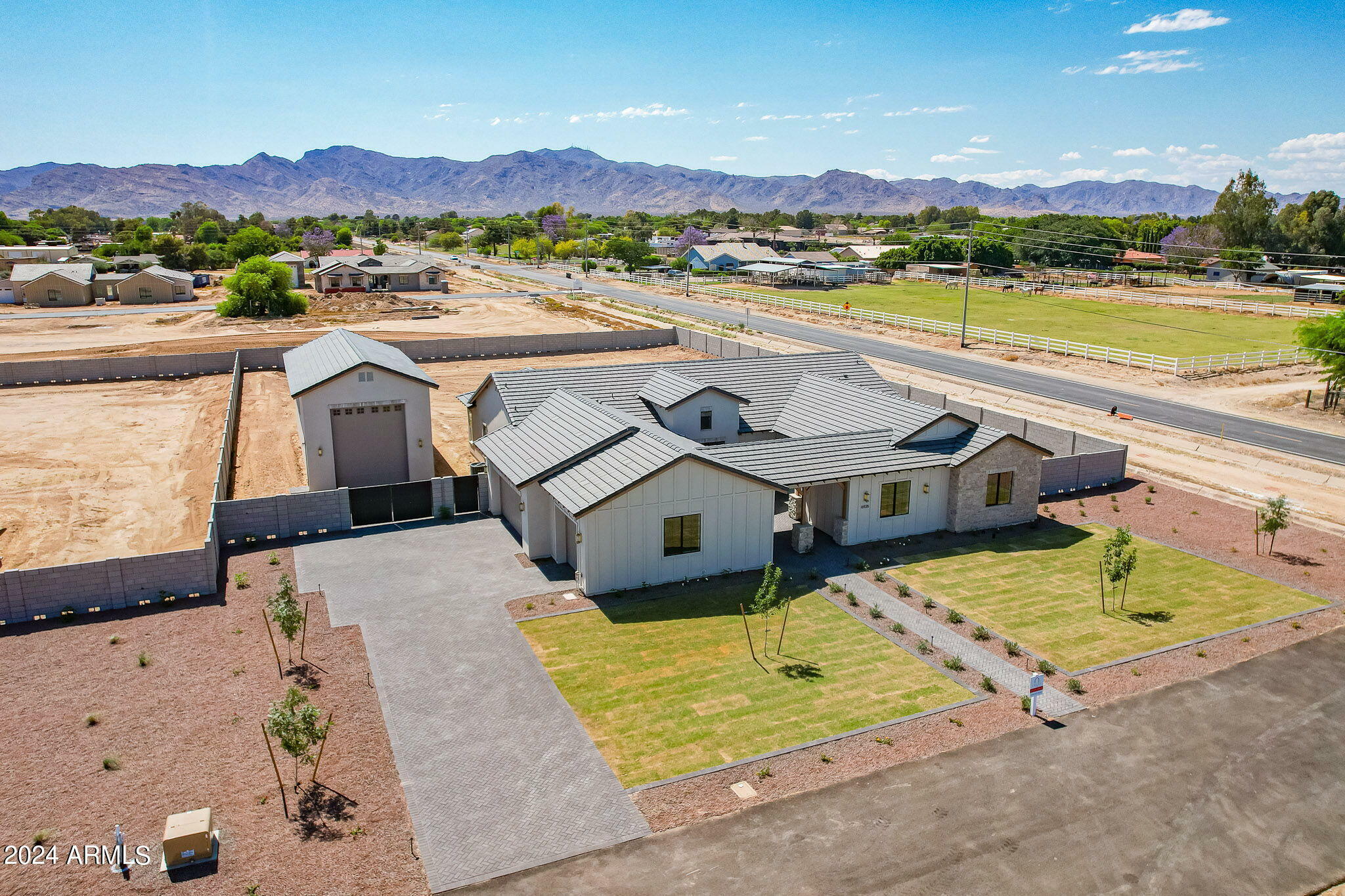 Property Photo:  6926 N 177th Place  AZ 85355 
