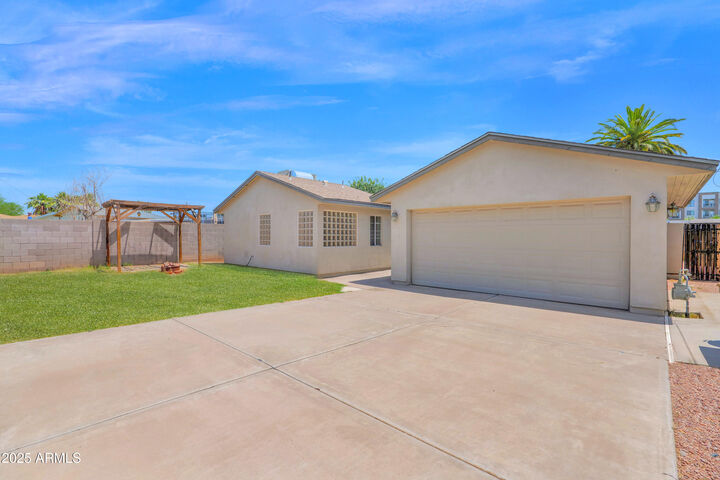 Property Photo:  4112 N 4th Avenue  AZ 85013 