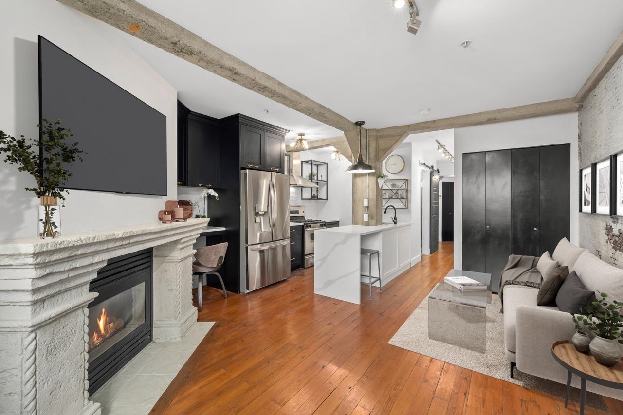 1216 Homer Street 412  Vancouver BC V6B 6K5 photo
