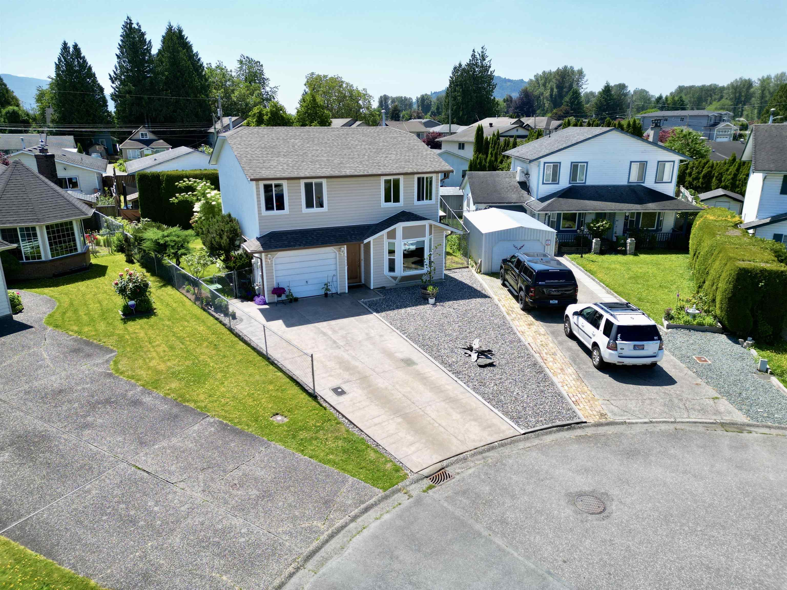 Property Photo: 9525 Northview Street BC V2P 7G8