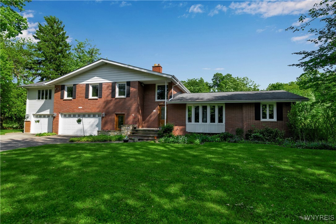 Property Photo: 9325 Hunting Valley Road N NY 14031