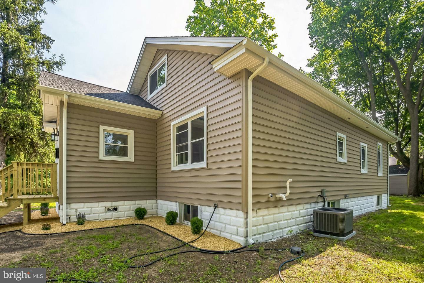 Property Photo: 503 Laurel Road NJ 08021
