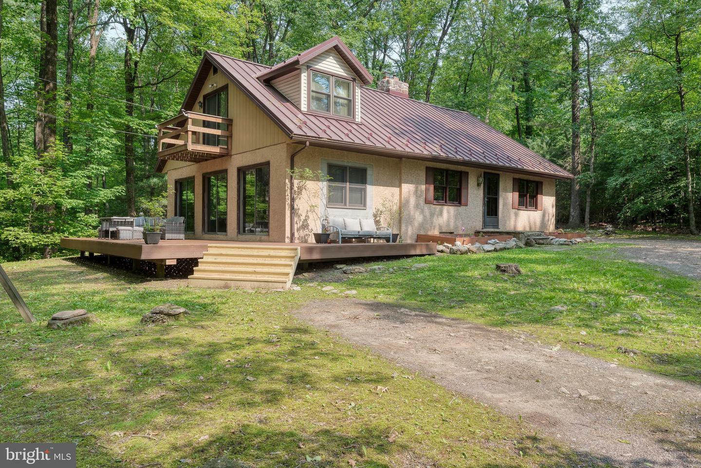 Property Photo: 6140 Four Point Road PA 19507