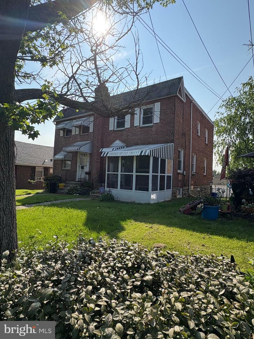 Property Photo: 649 Poplar Street PA 19079