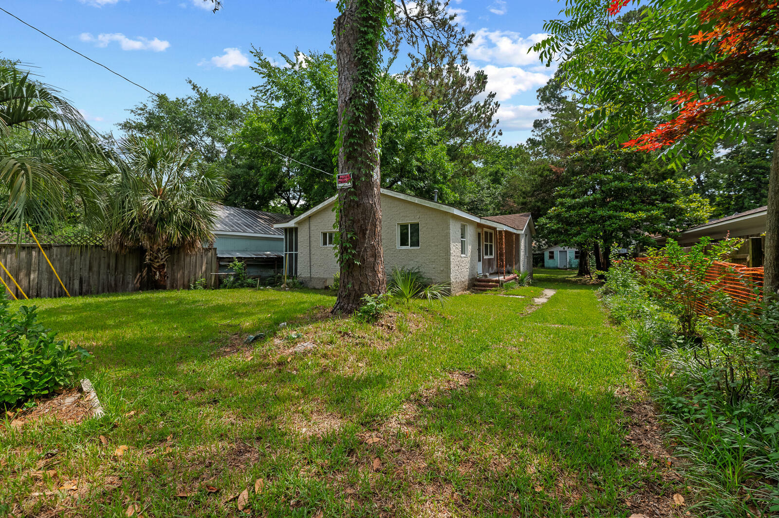Property Photo: 638 Cashew Street SC 29407