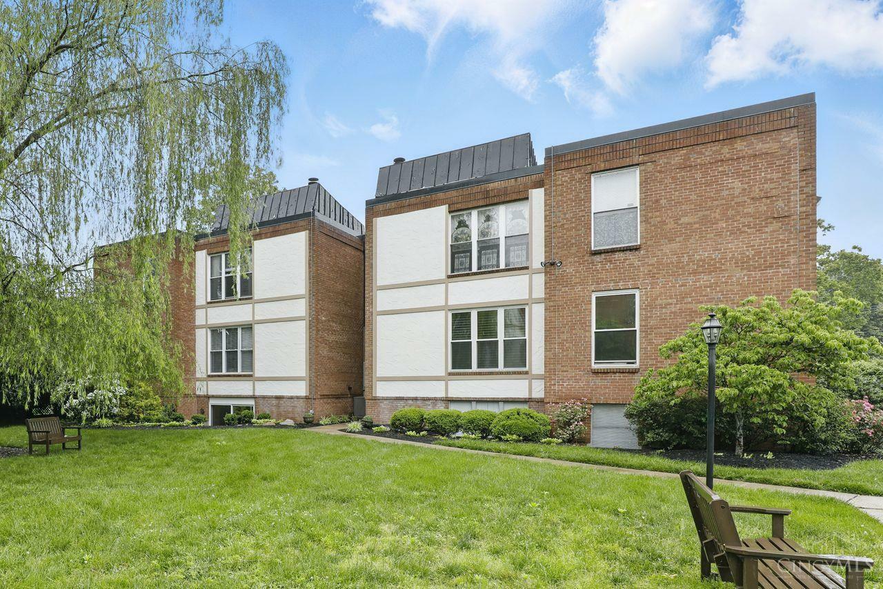 Property Photo: 3825 Petoskey Avenue OH 45227