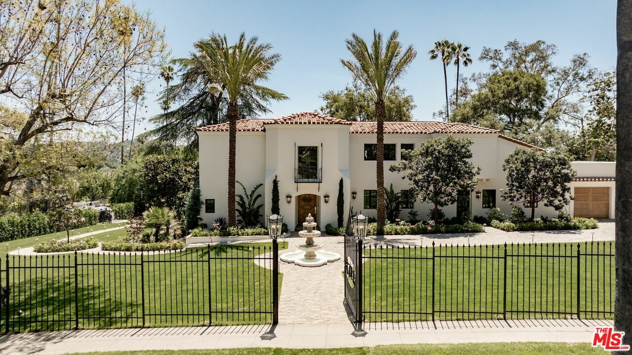 Property Photo: 2110 Hill Dr CA 90041